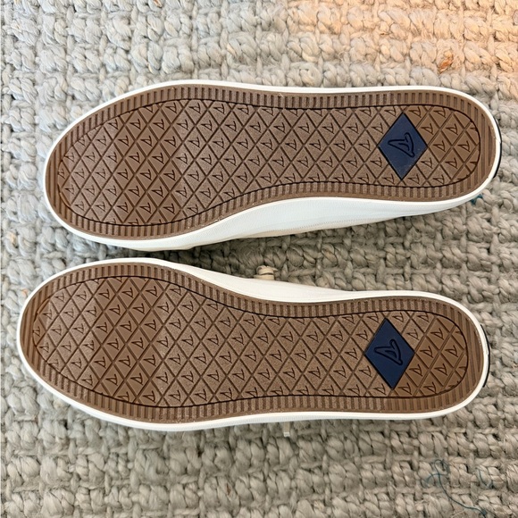 Sperry Cream Crest Wave Sneakers - Picture 4 of 5